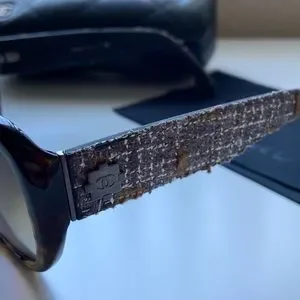 CHANEL | Accessories | Chanel Tortoise Tweed Cc Sunglasses  display picture 1